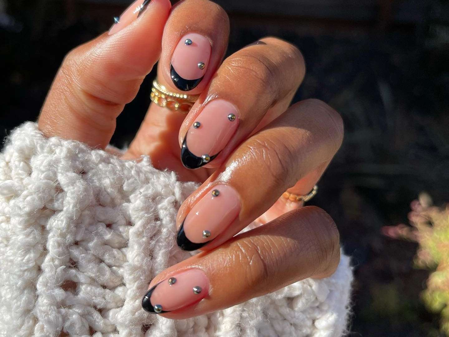 Black French Tip Nail Ideas to Try