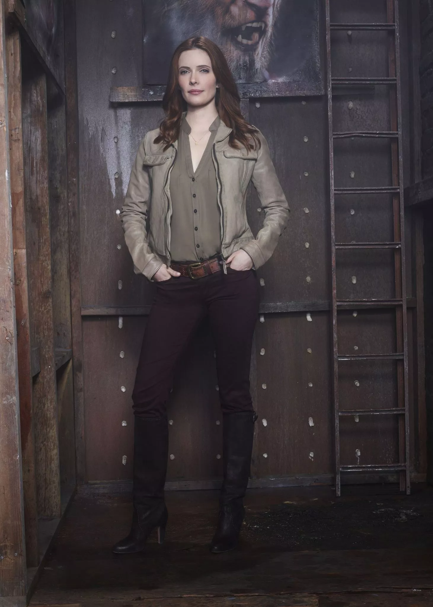 Bitsie Tulloch as Juliette Silverton
