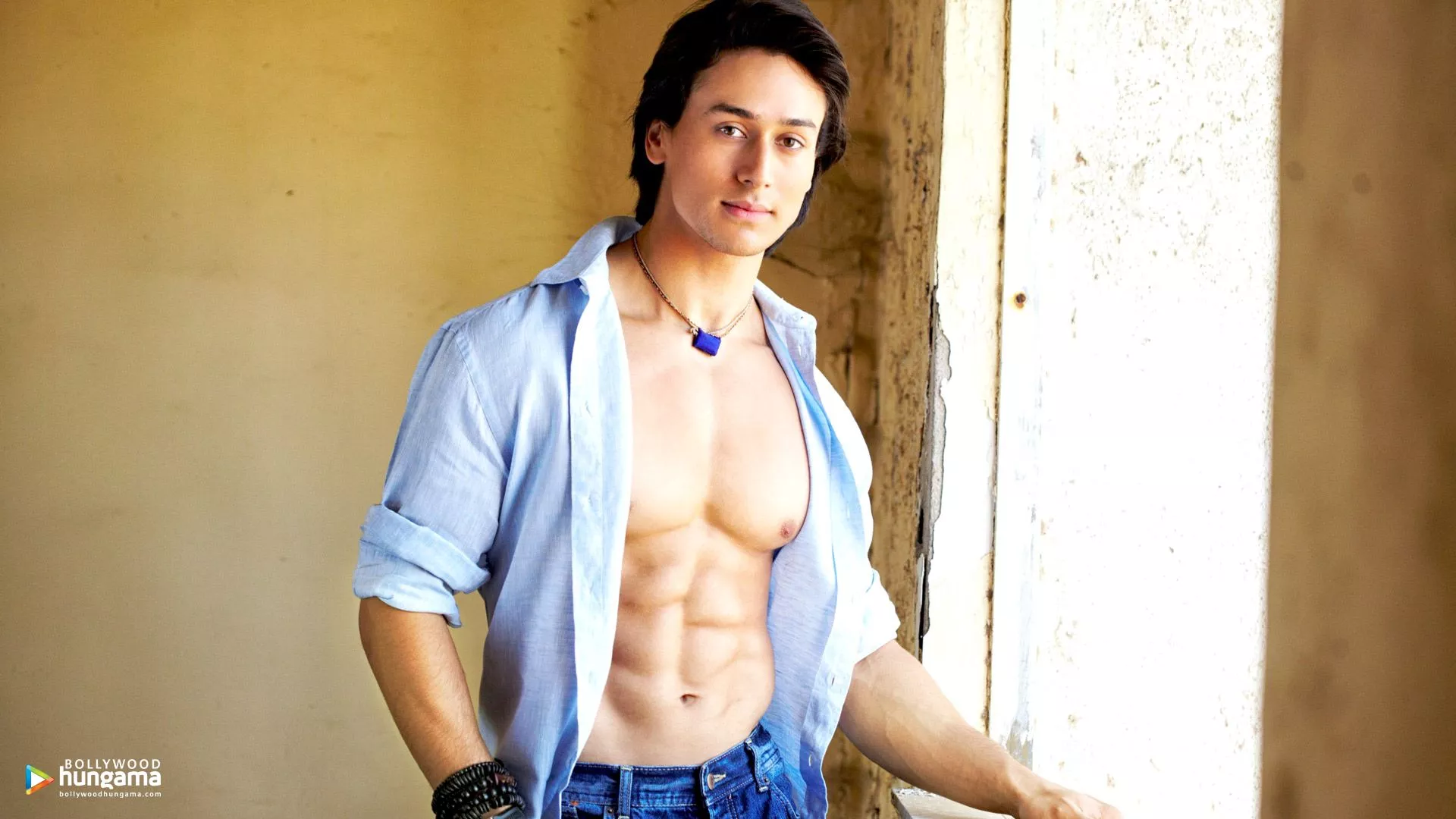 Tiger Shroff Wallpaper. Tiger Shroff