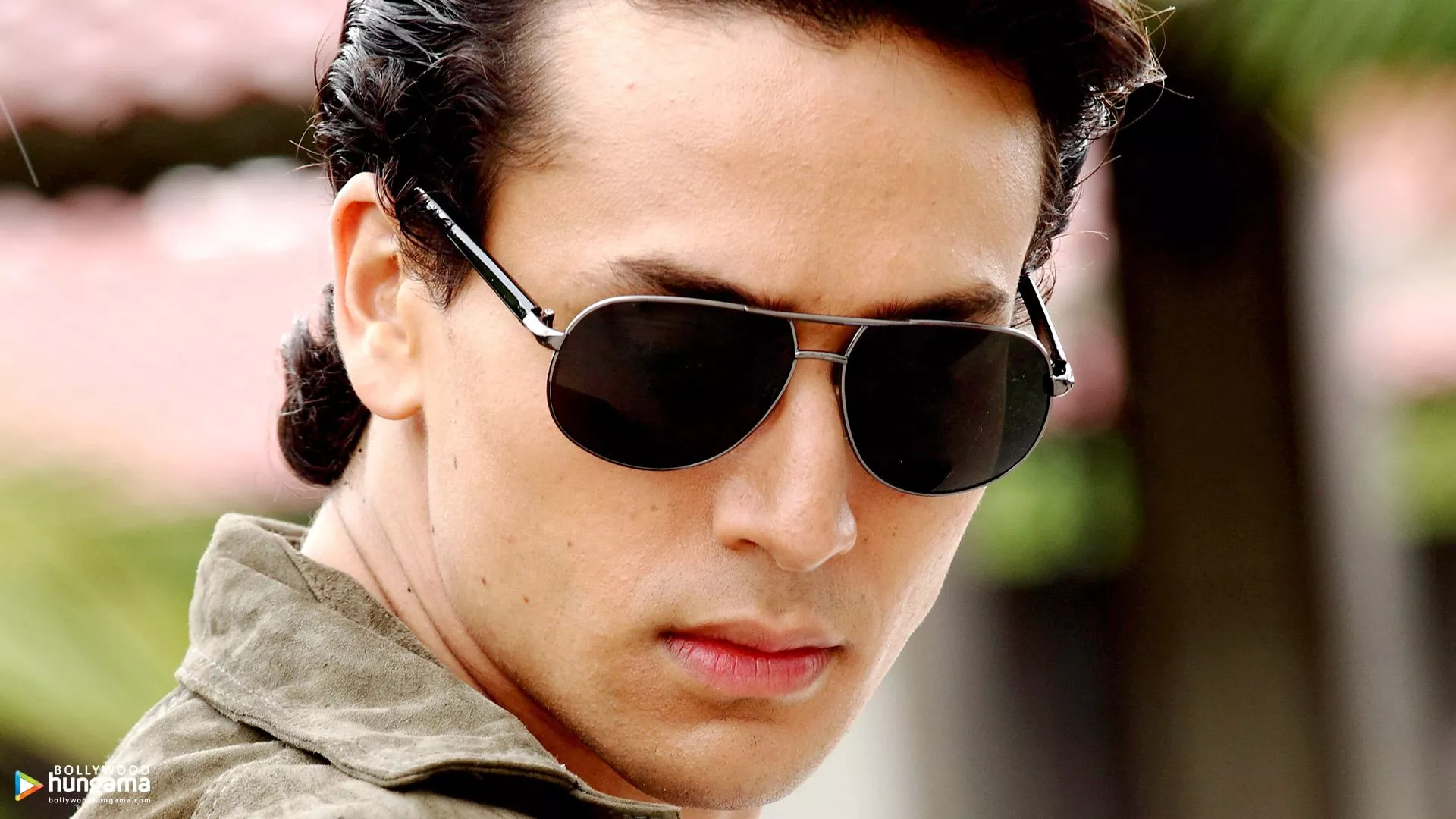 Tiger Shroff Wallpaper. Tiger Shroff