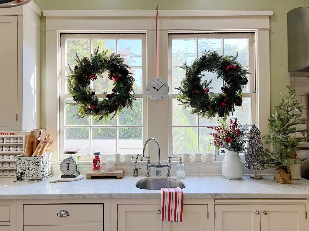 Old and New Christmas Kitchen Decor