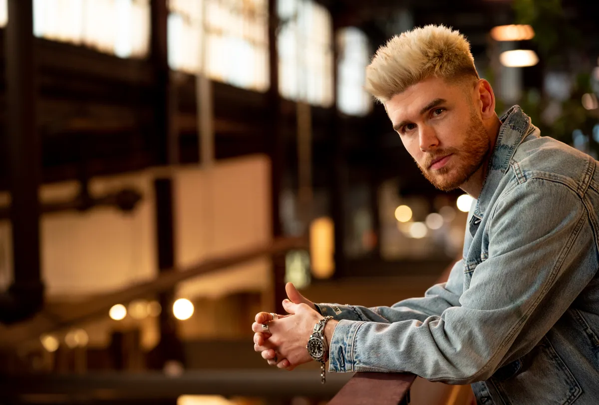 Christian music: Colton Dixon on Taylor