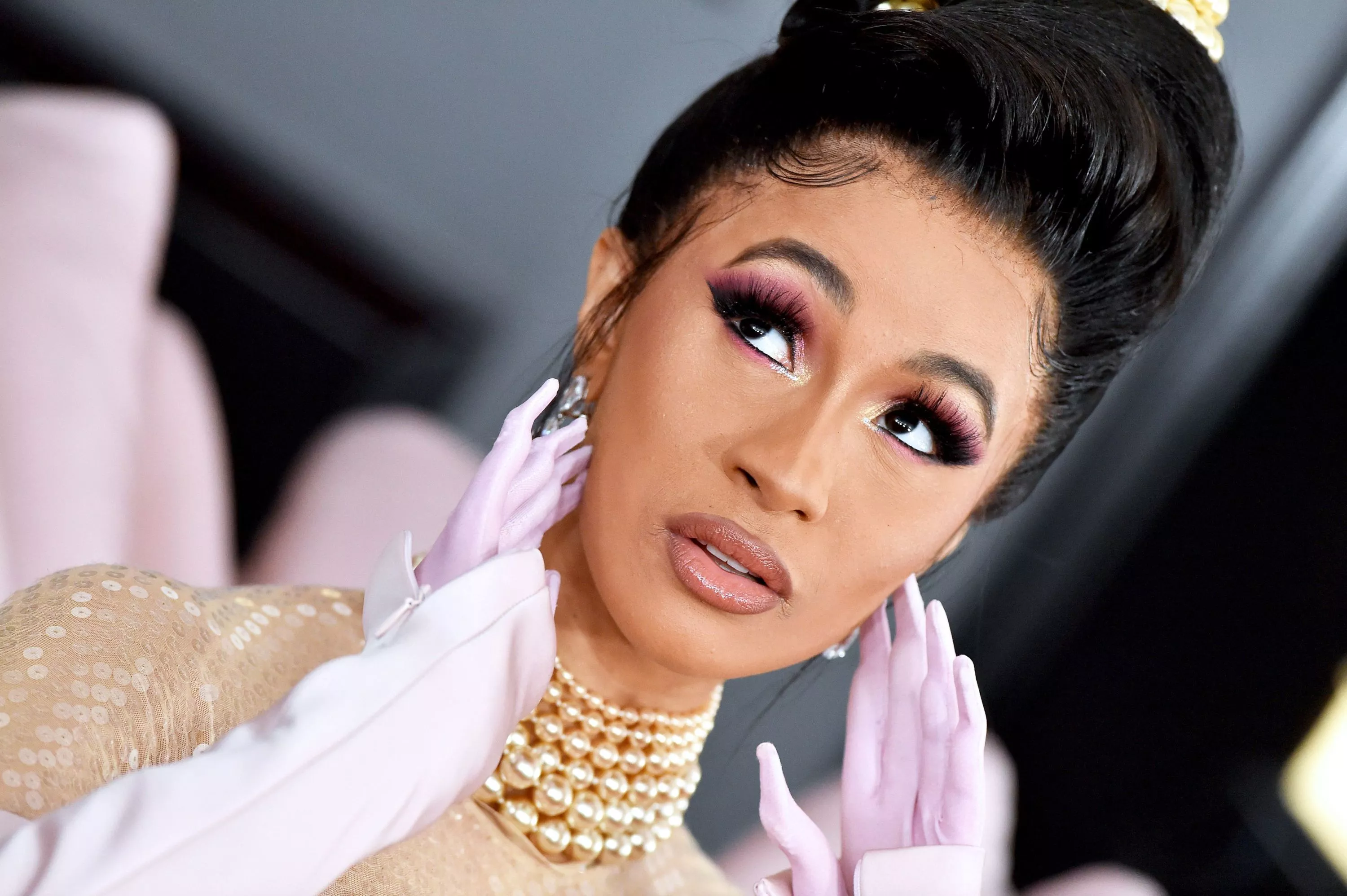 Download Cardi B wallpaper