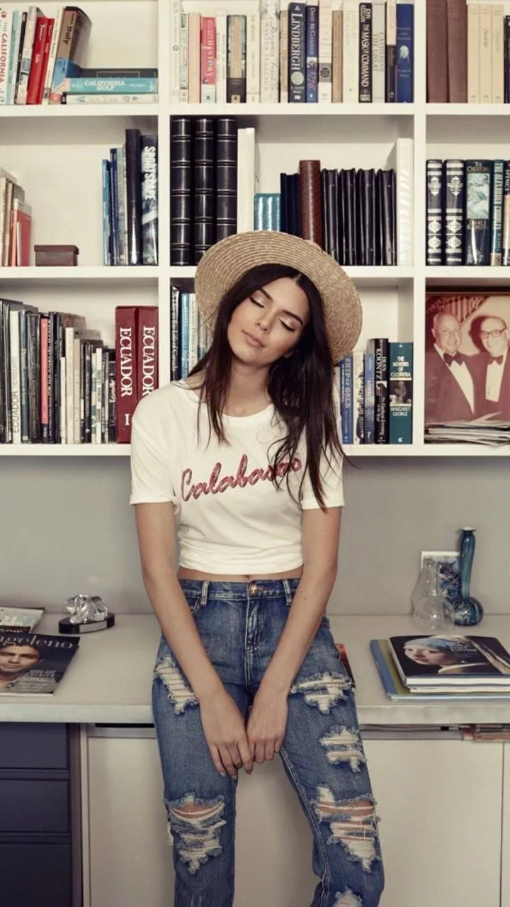 Kendall Jenner Vintage Wallpaper