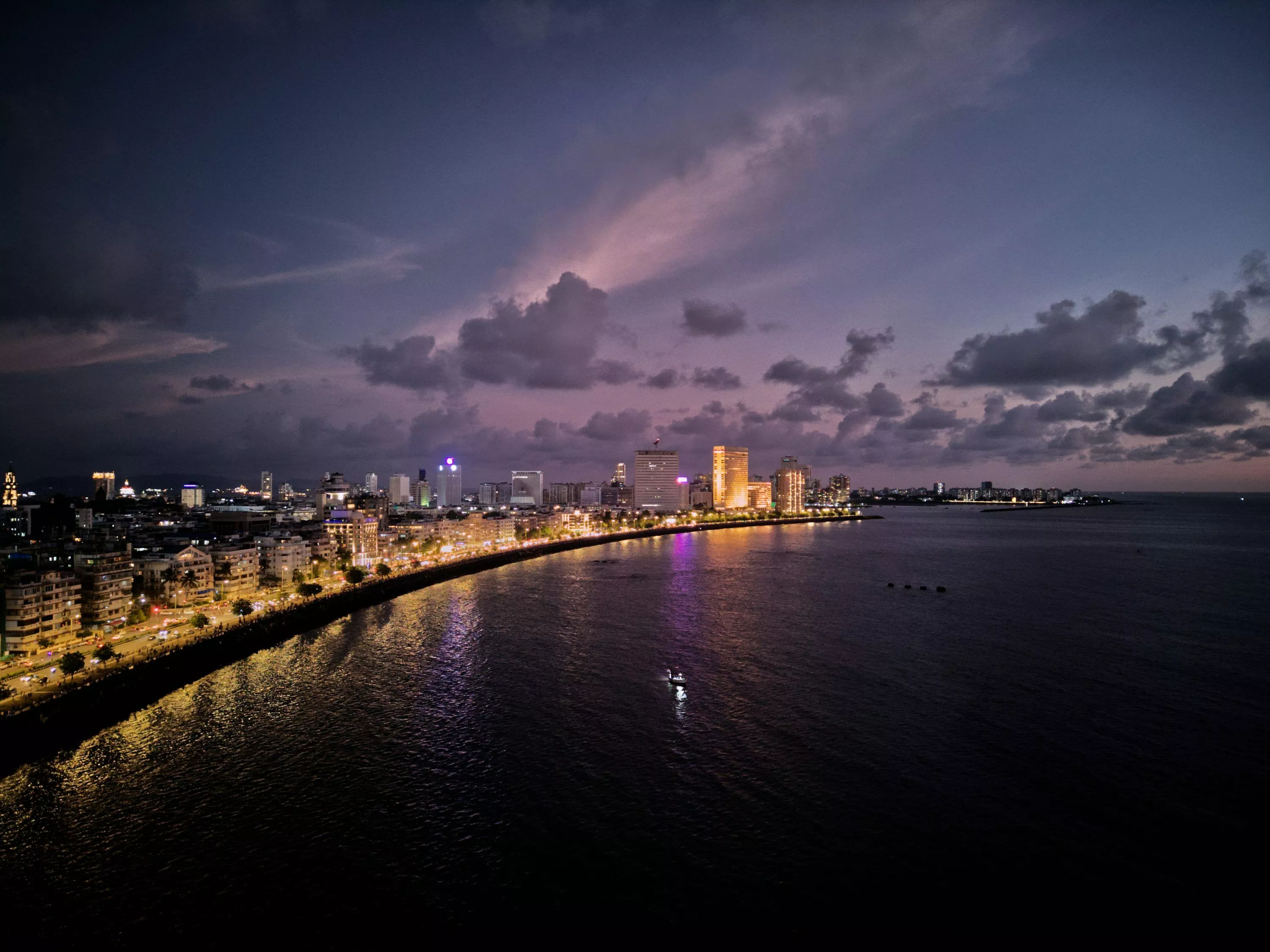 45,Mumbai Skyline Picture