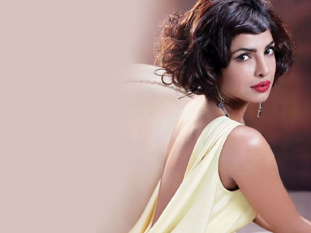Priyanka Chopra HQ Wallpaper