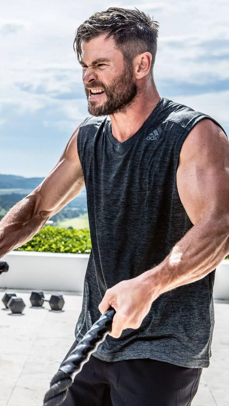 Chris Hemsworth Workout 4K Ultra HD