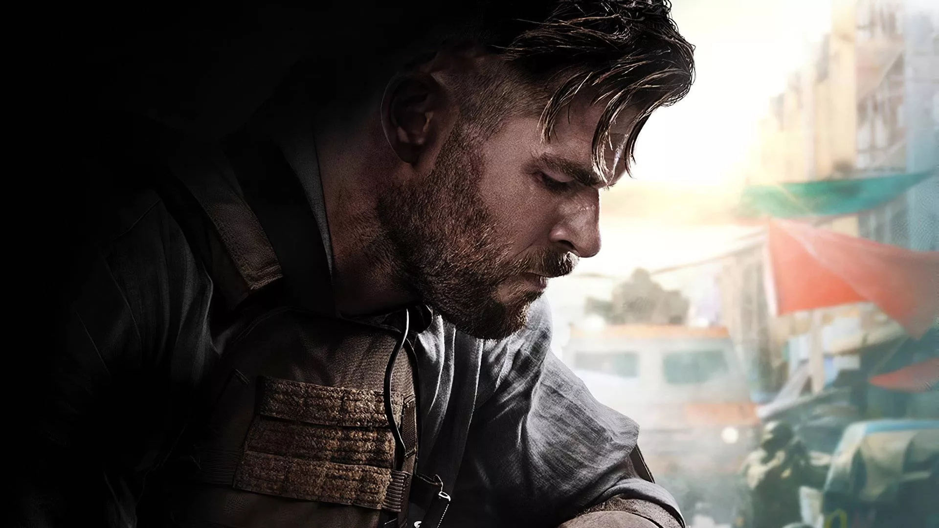 Chris Hemsworth In The Action Thriller