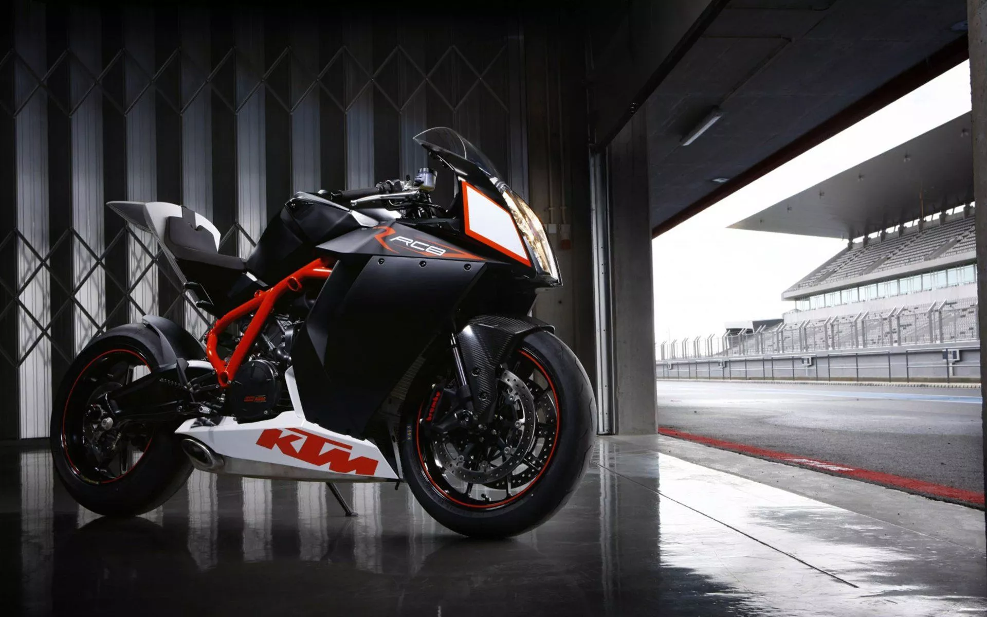 Download Vehicle KTM HD Wallpaper