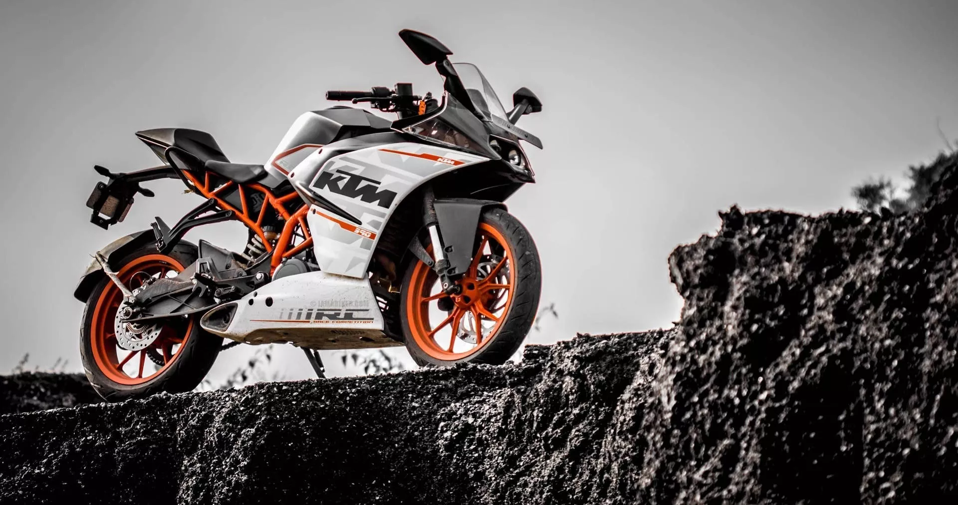 Ktm Duke 390 Wallpaper