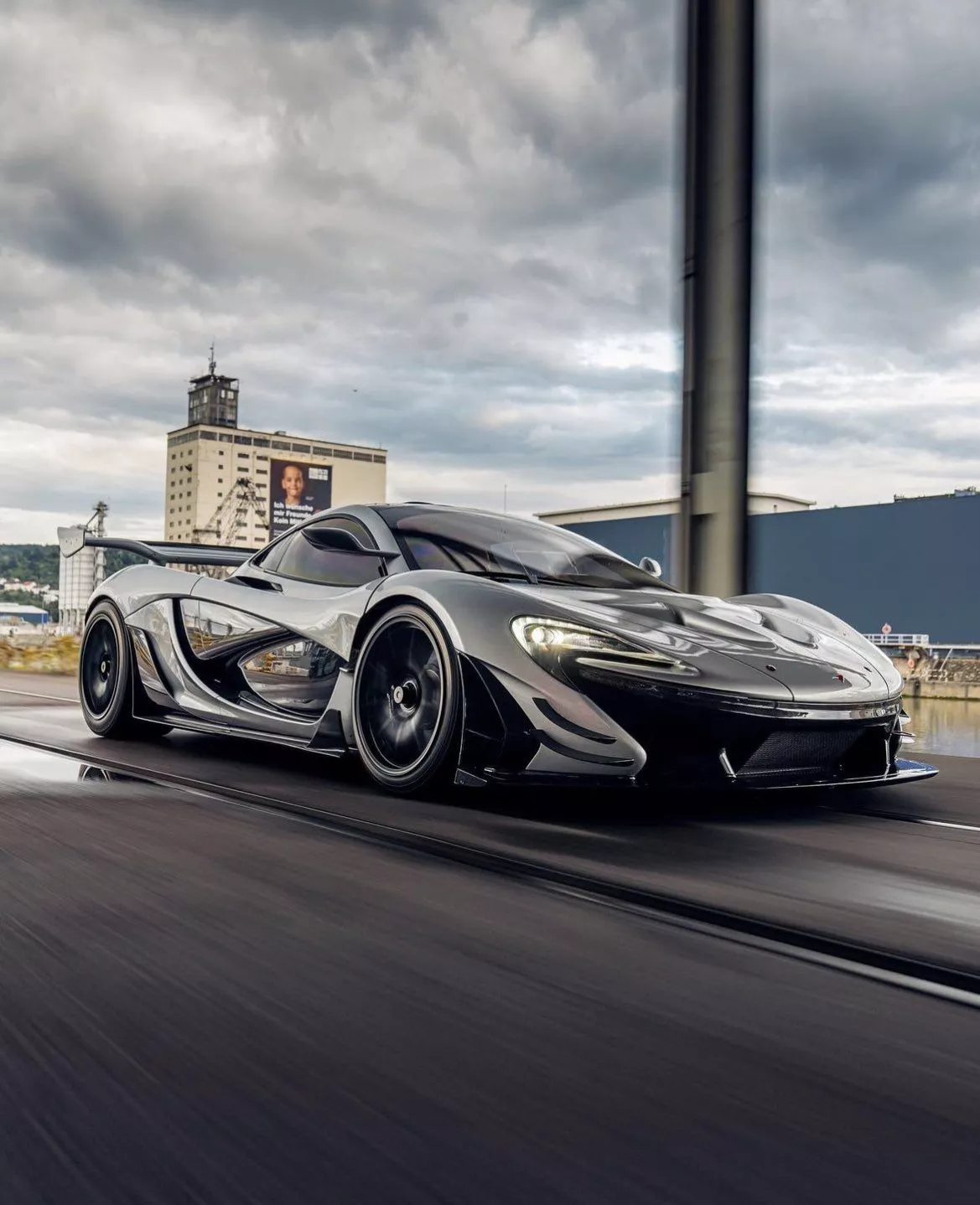 LUX Cars P1 GTR ☁️