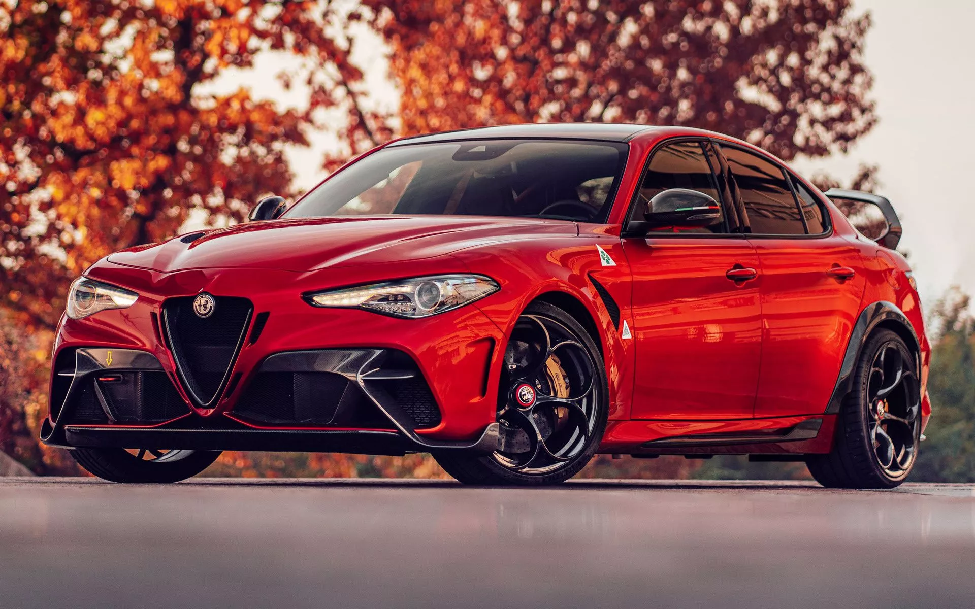 Alfa Romeo Giulia Wallpaper