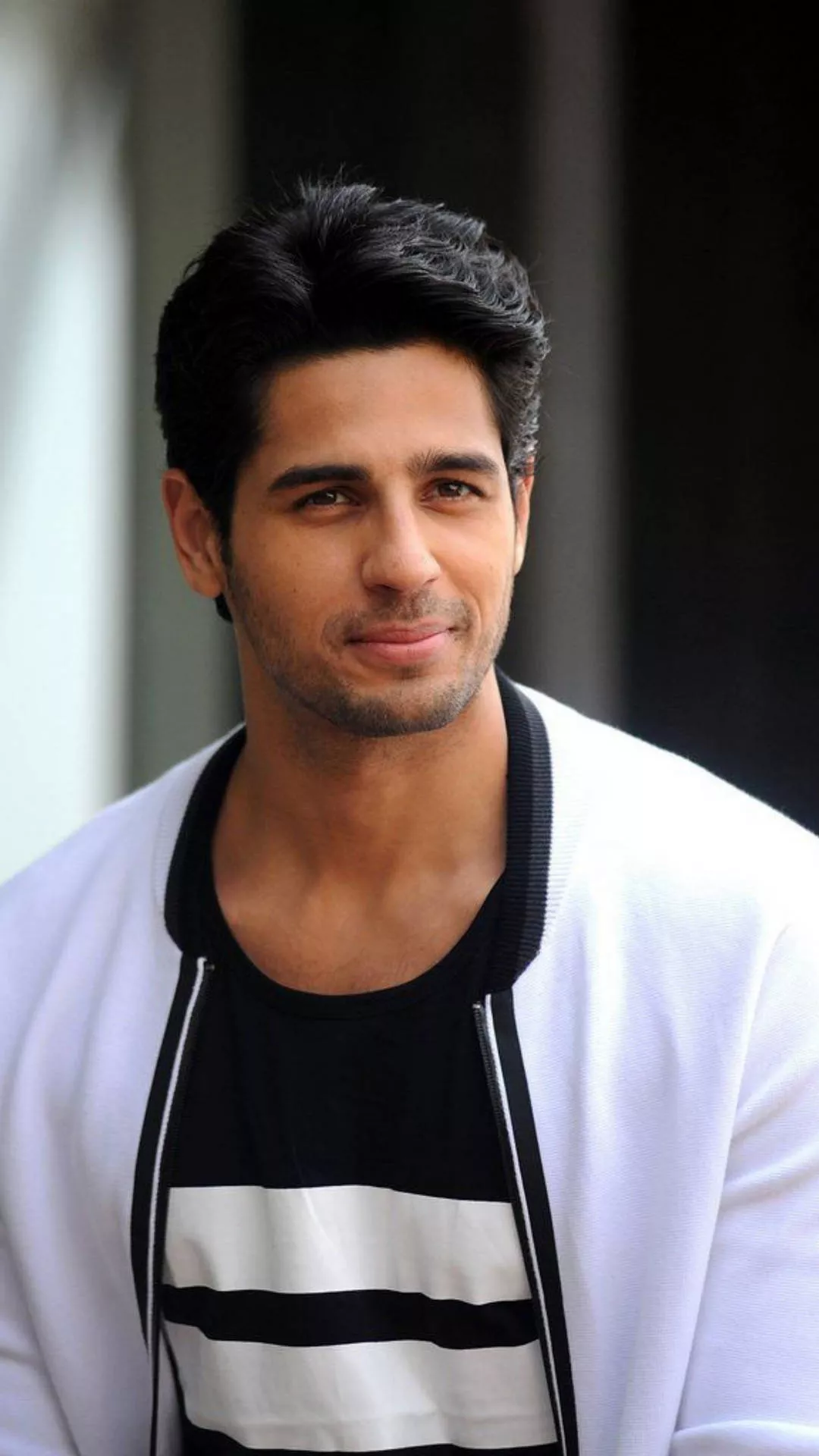 Sidharth Malhotra Wallpaper