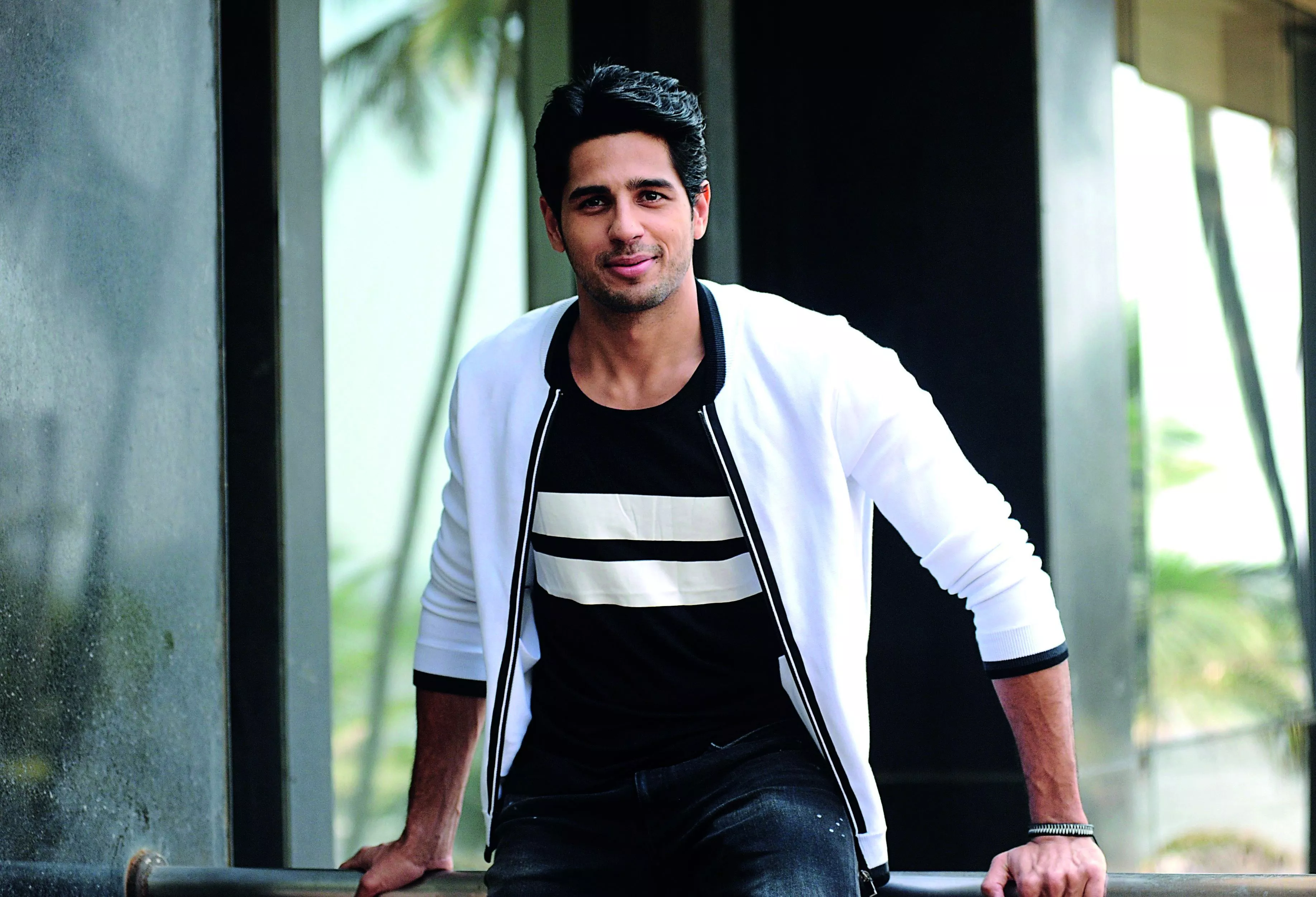 Actor Celebrity Sidharth Malhotra Image