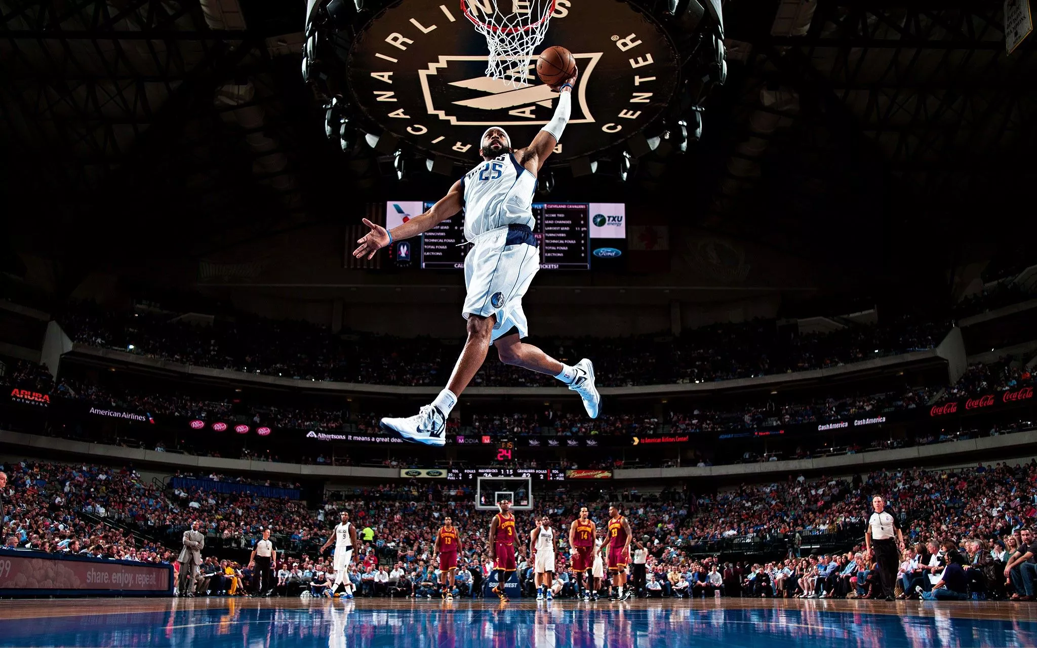 Allen Iverson Action Shot HD Wallpaper