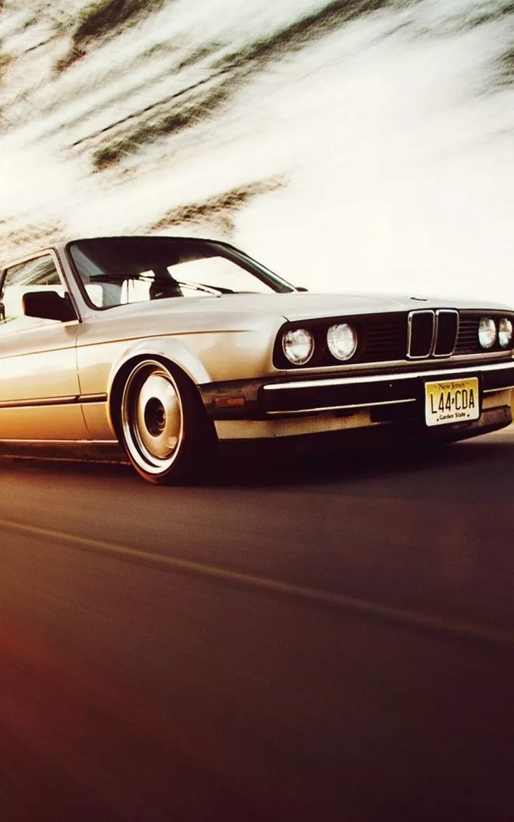 Old BMW 3 Series HD Wallpaper