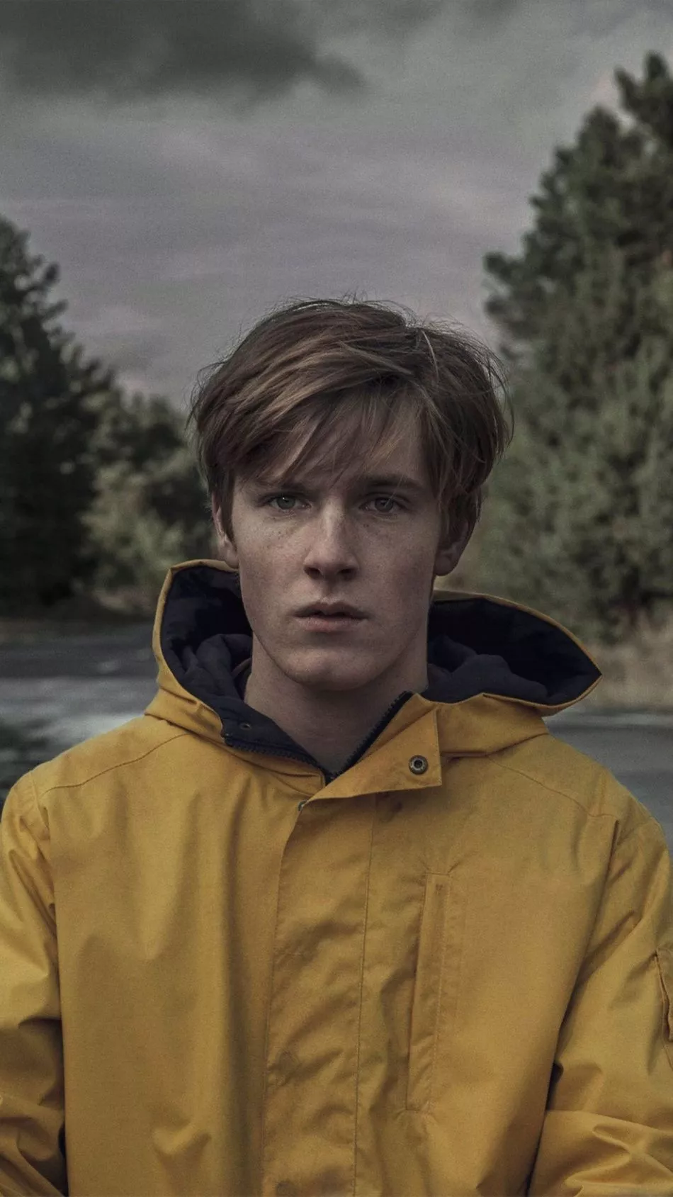 Louis Hofmann In Dark Series 4K Ultra