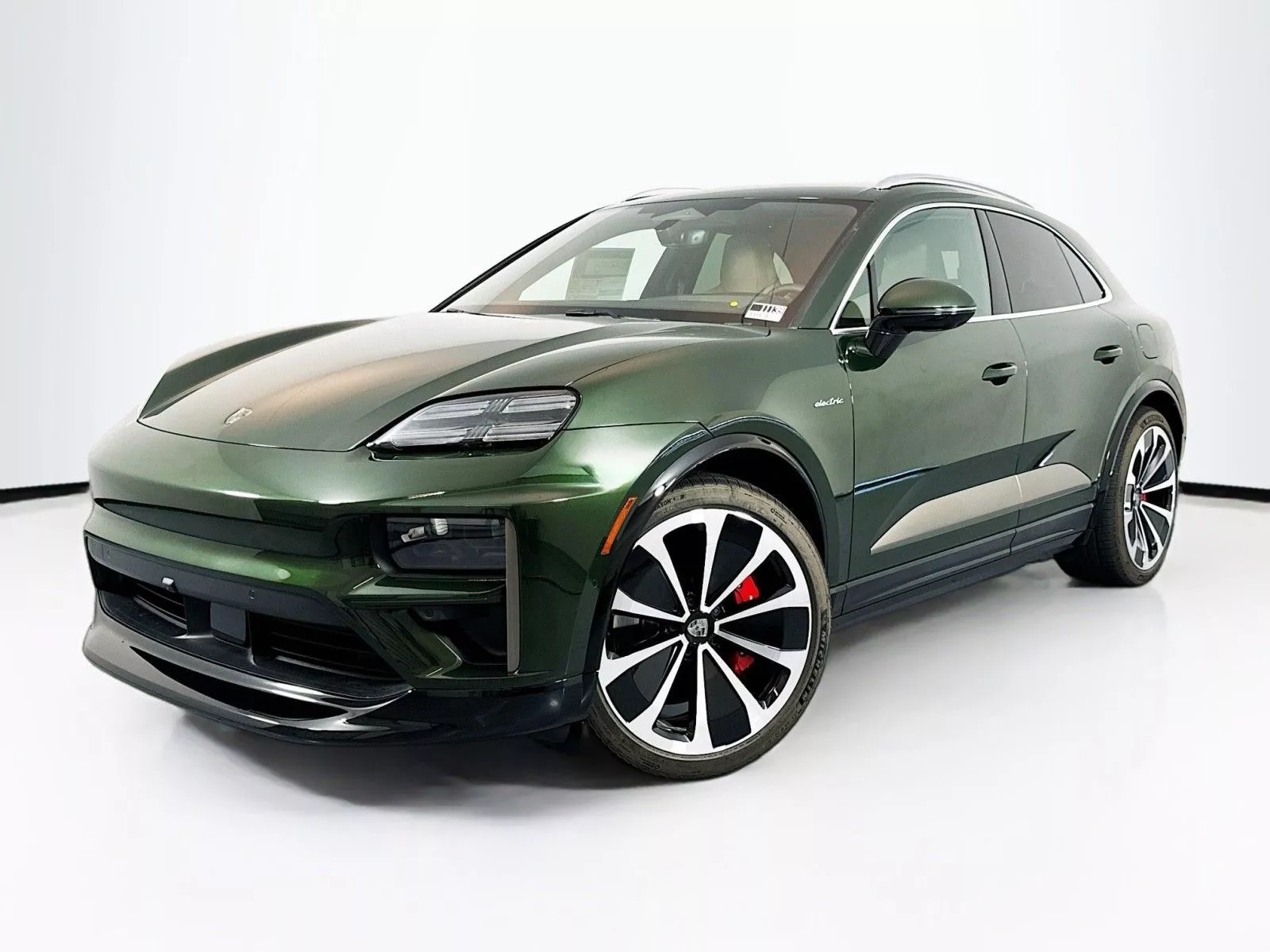 2024 Porsche Macan Electric Turbo SUV