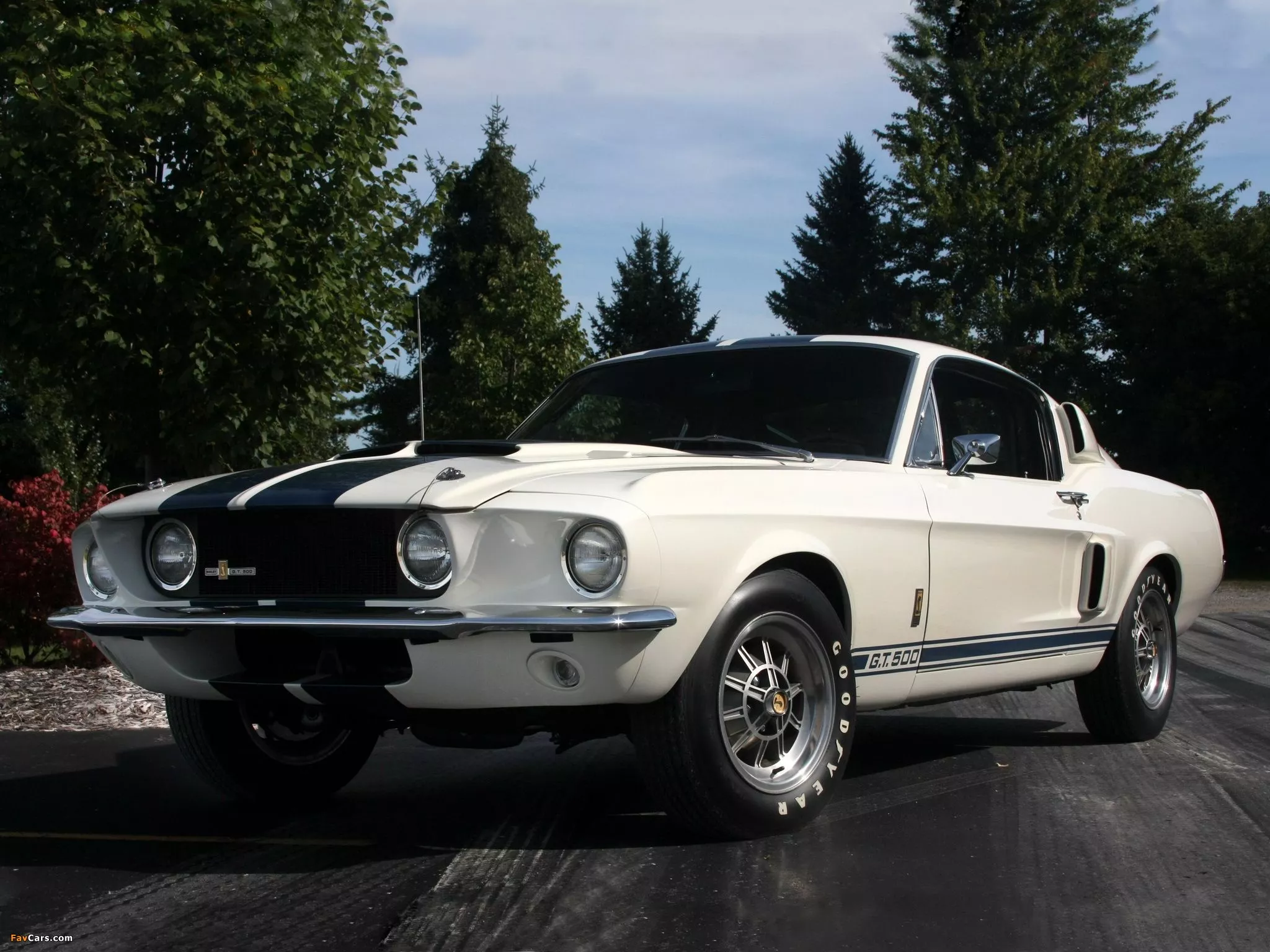 Shelby GT500 1967 wallpaper (2048x1536)
