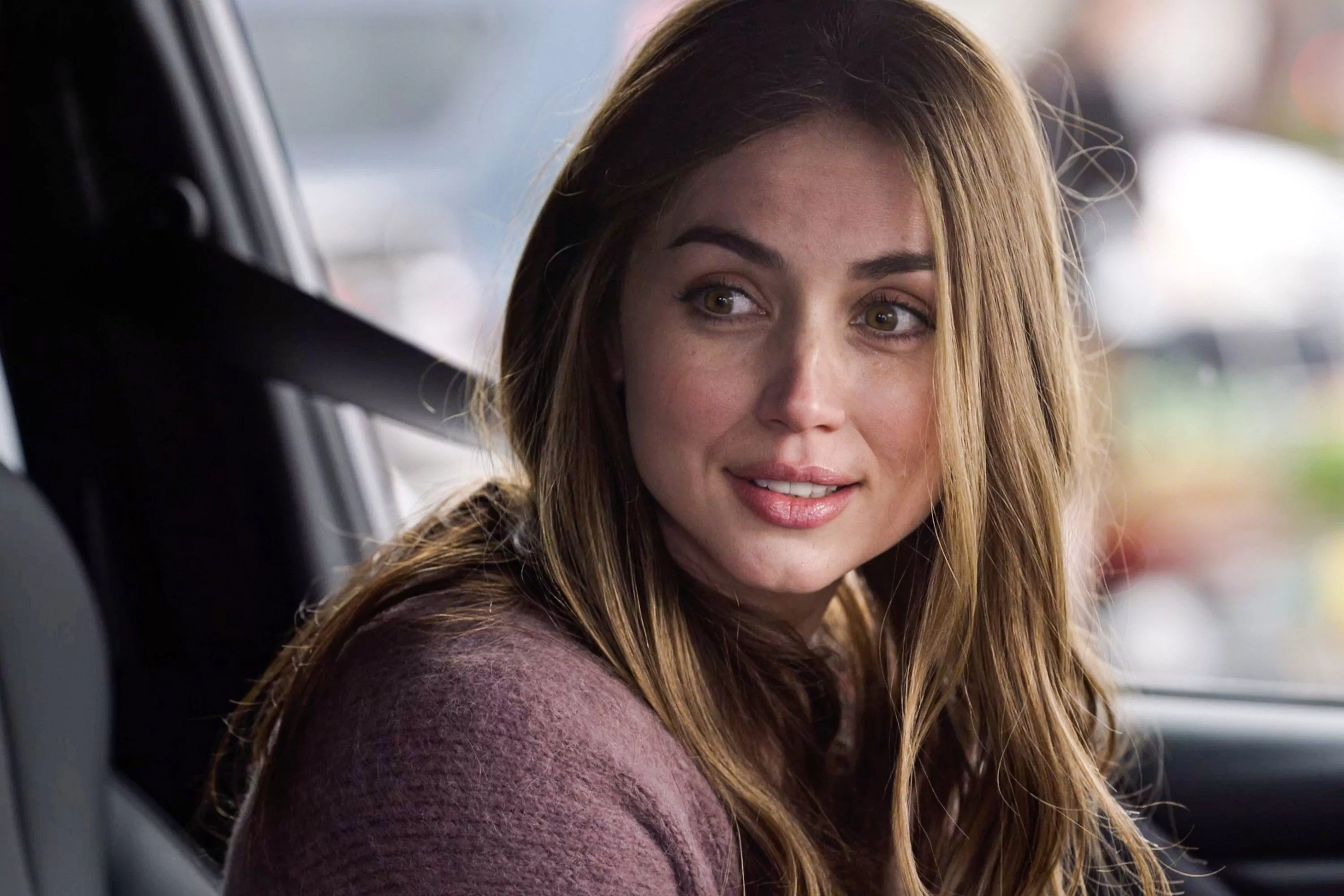Wallpaper in the car, Ana de Armas, Ana