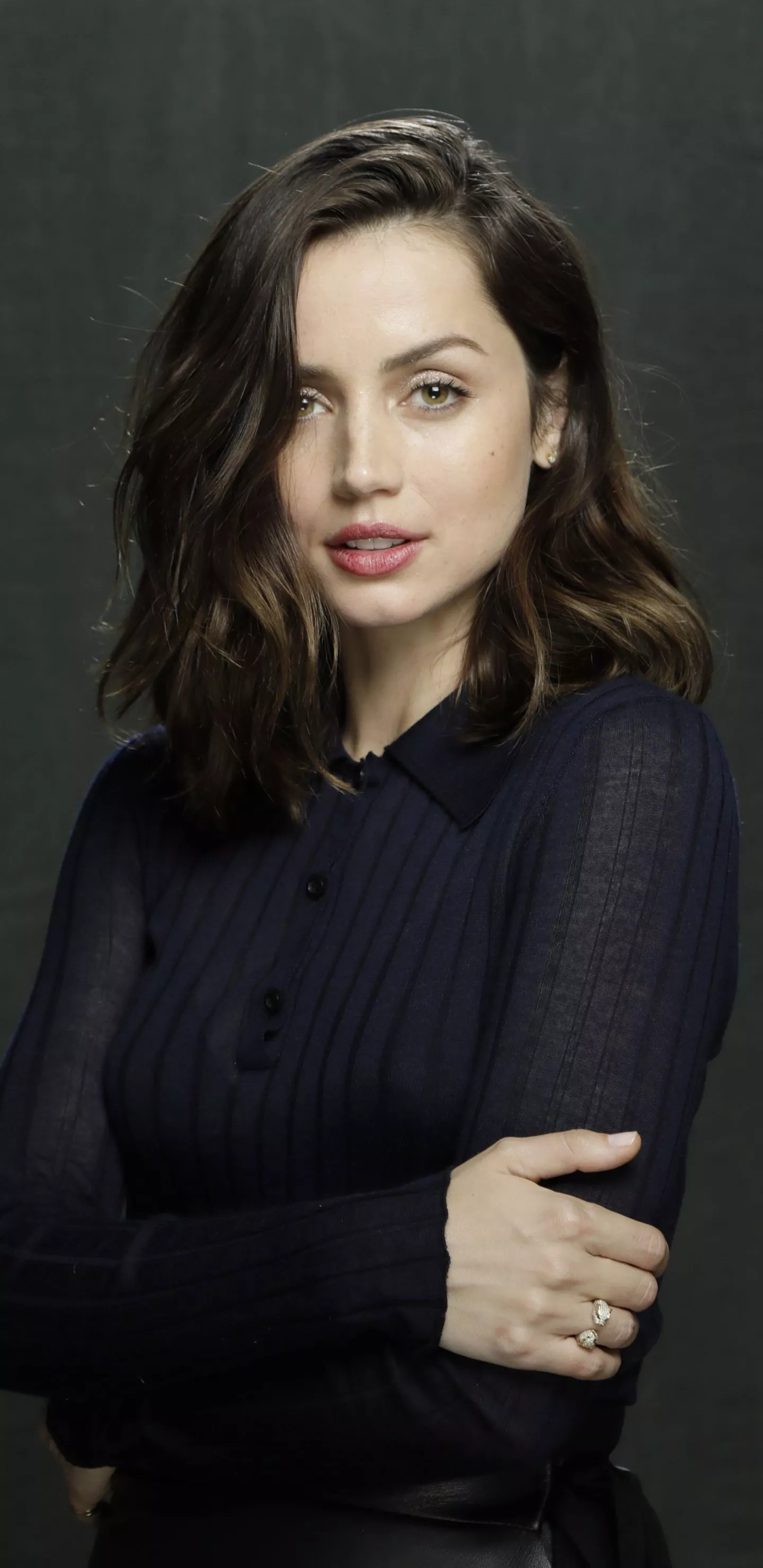 Ana de Armas Wallpaper