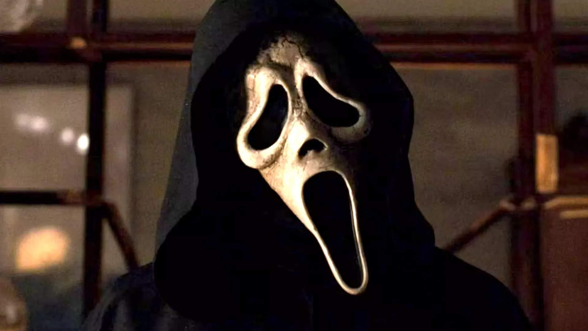 Scream: Ghostface returns to haunt Woodboro in these Scream 2022 exclusive image
