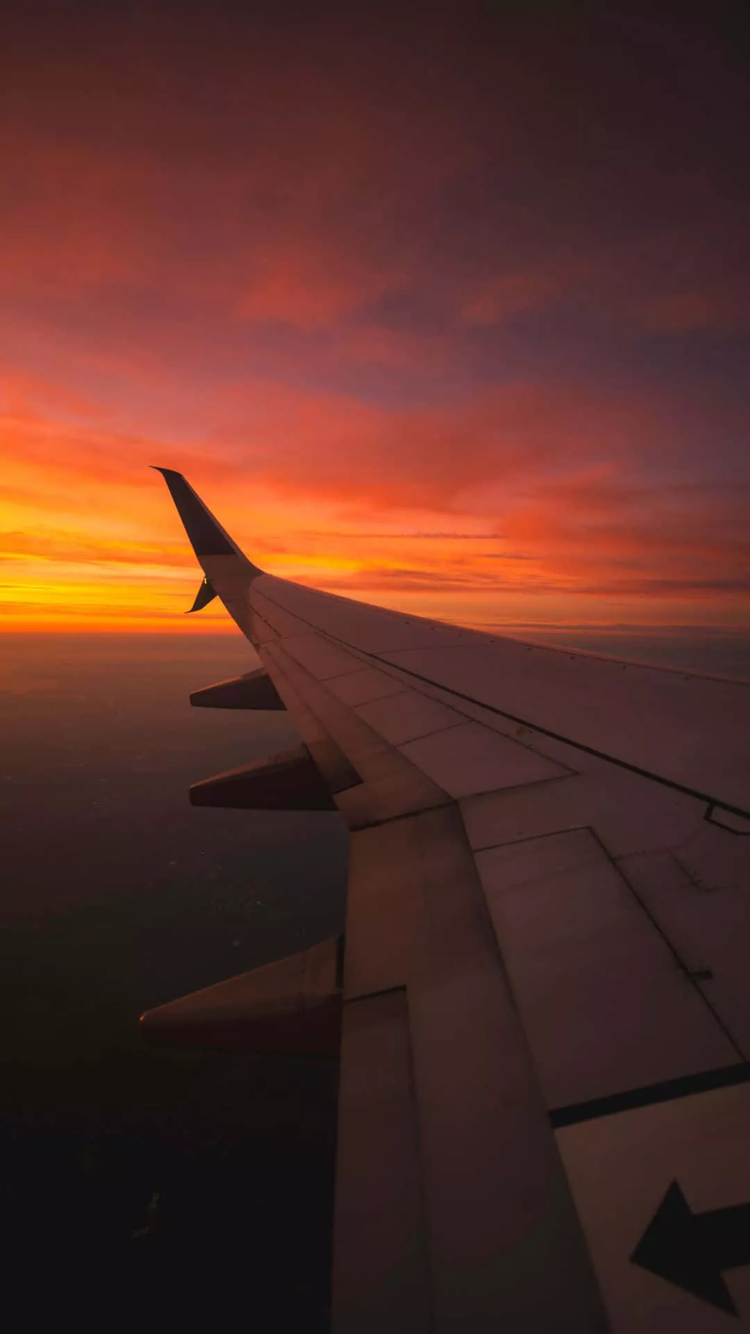 Download Travel Aesthetic Phone Red