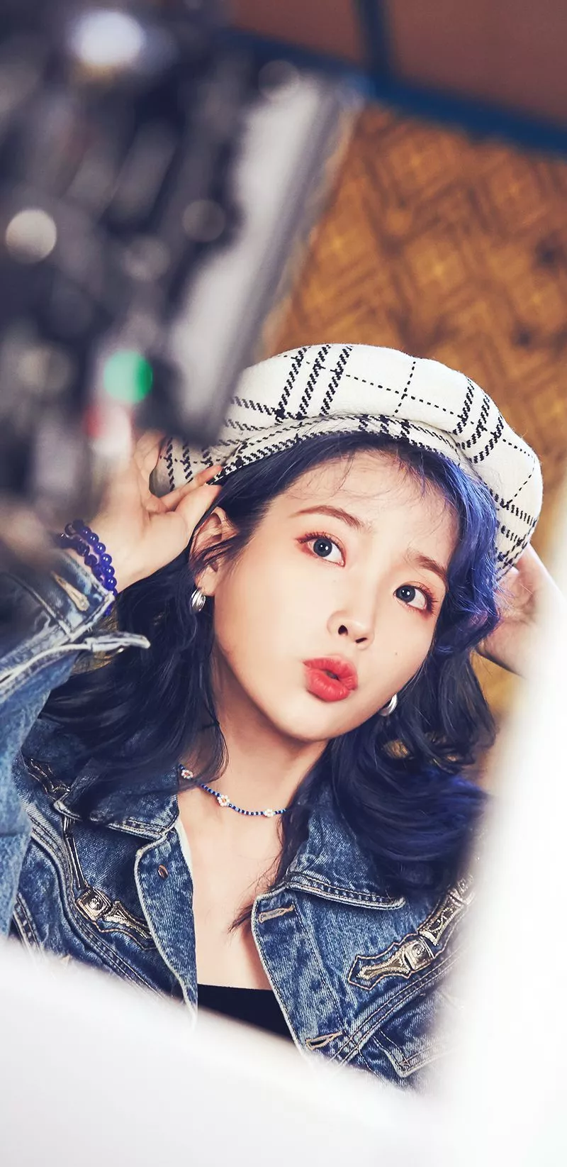 This is IULEE JI EUN