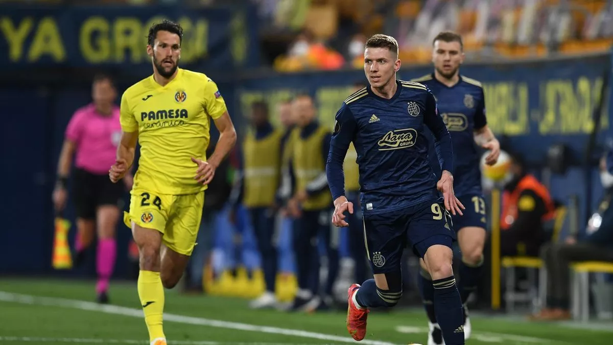 Paco Alcacer and Gerard Moreno goals