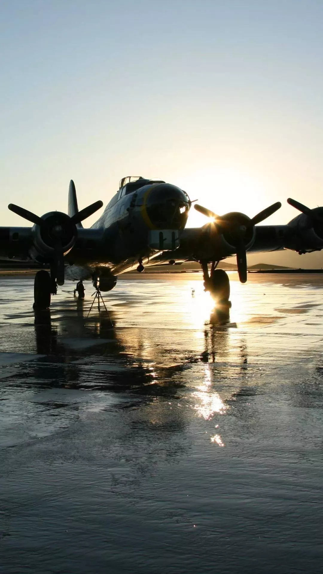 Military Airplane iPhone Wallpaper