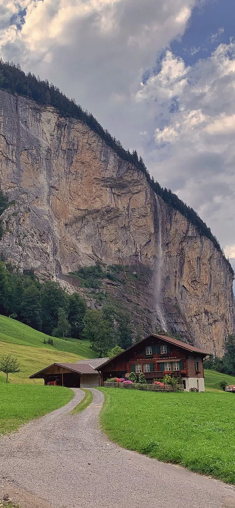 Lauterbrunnen Swiss, cottage