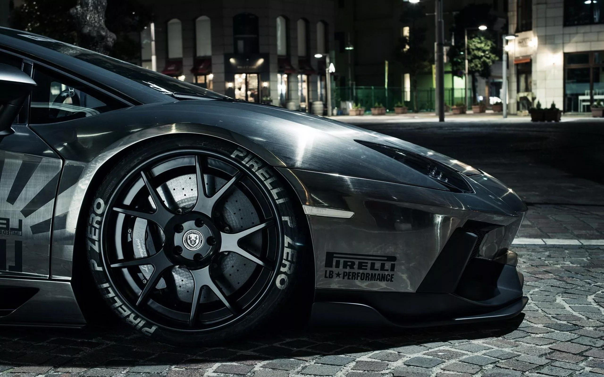 Lamborghini Aventador Pirelli Tyres