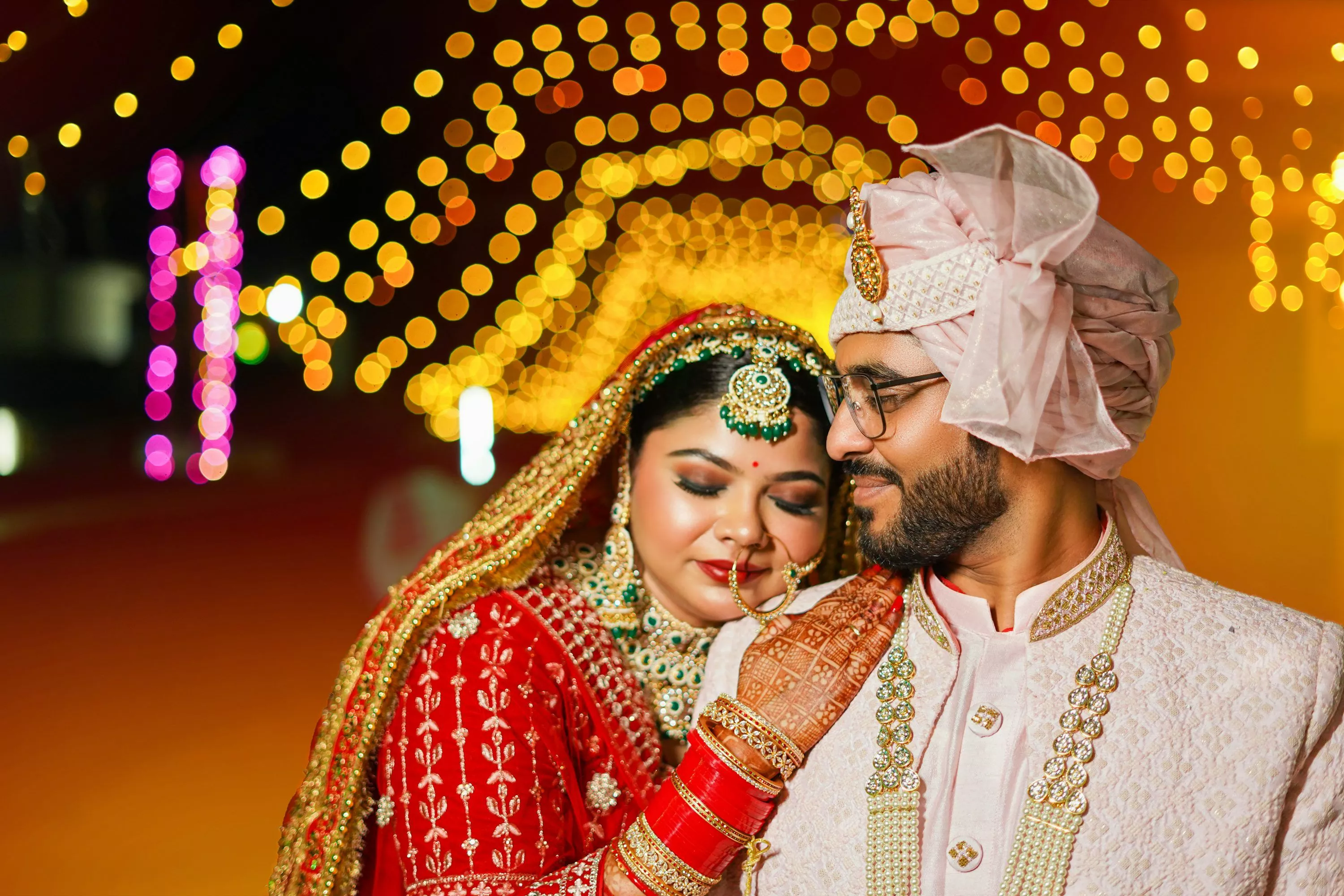 Indian Wedding Couple Picture