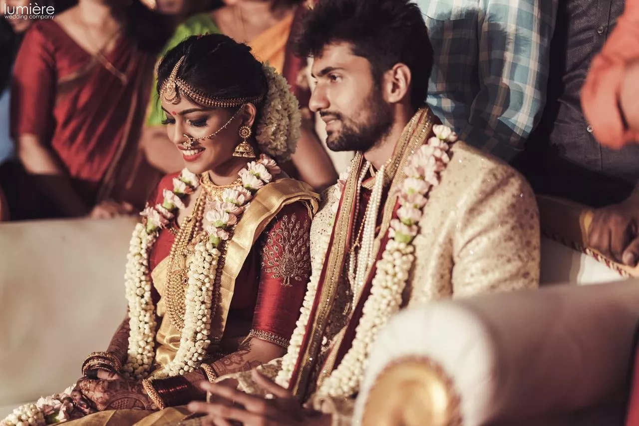 Stunner Indian Wedding Couple Image