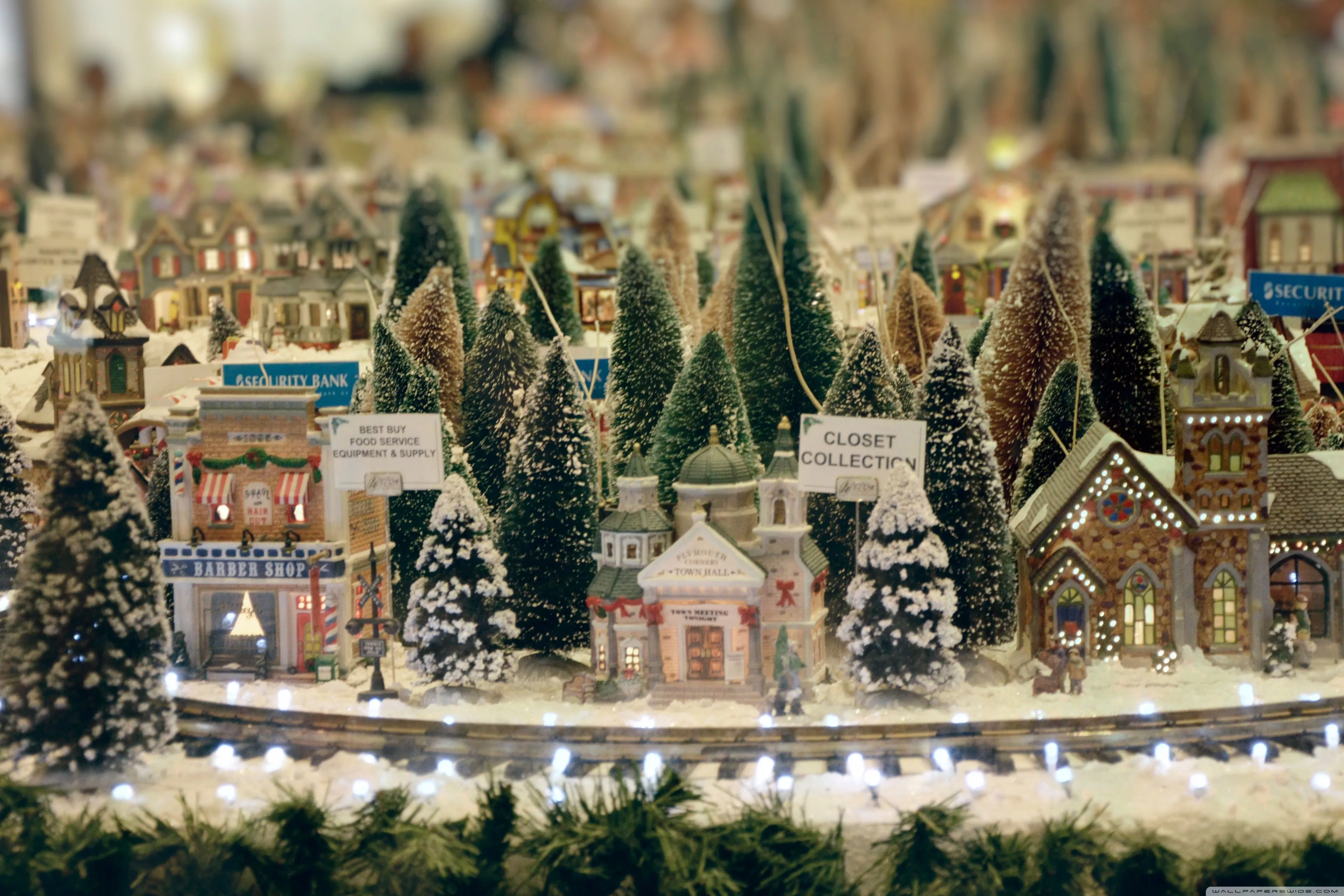 Little Christmas Ultra HD Wallpaper