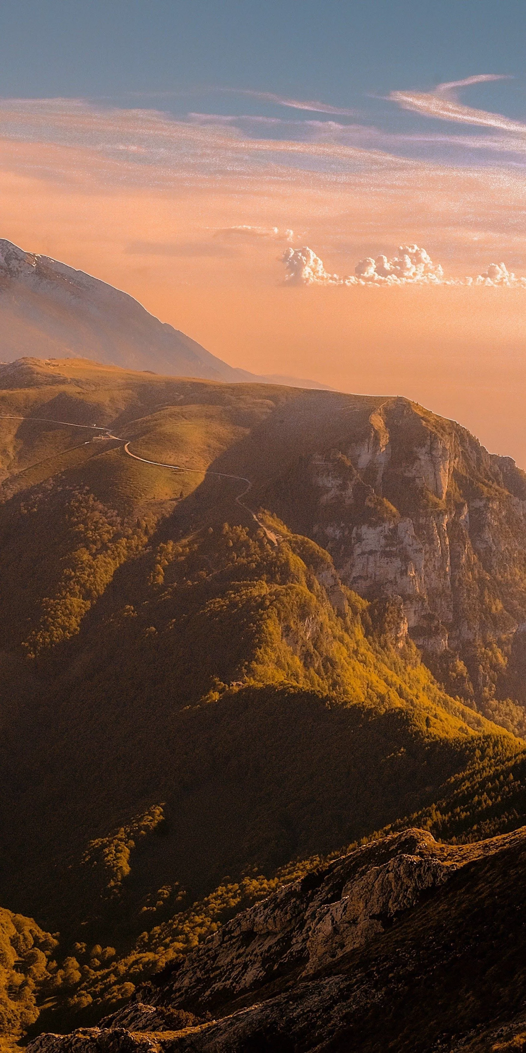 iPhone X Stock Mountains At Dusk Wallpaper