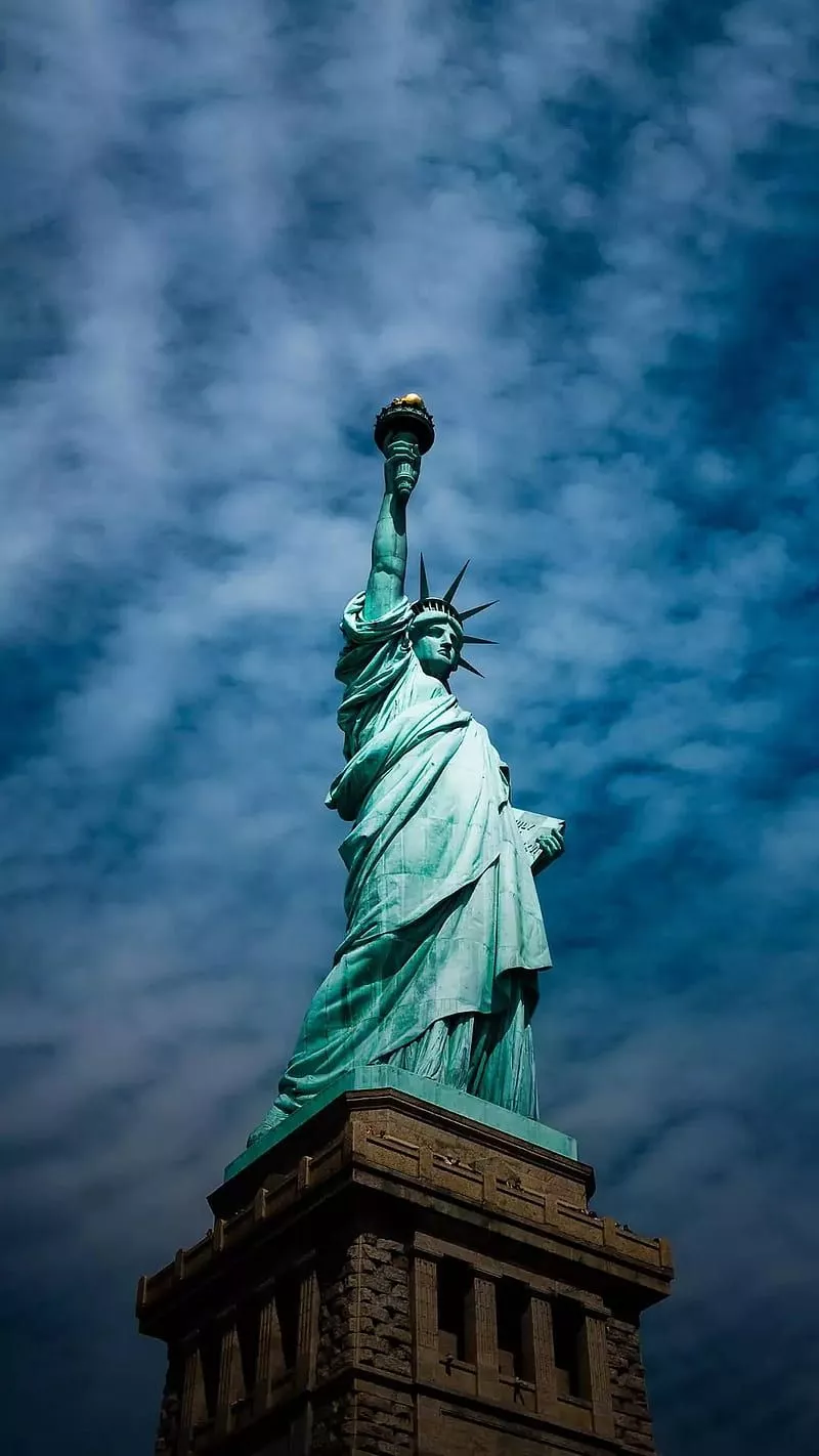 HD statue of liberty wallpaper