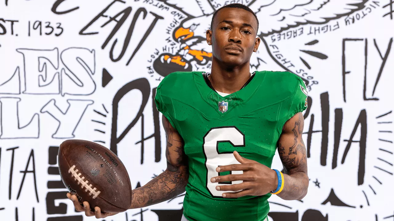 Need more Kelly Green photo?