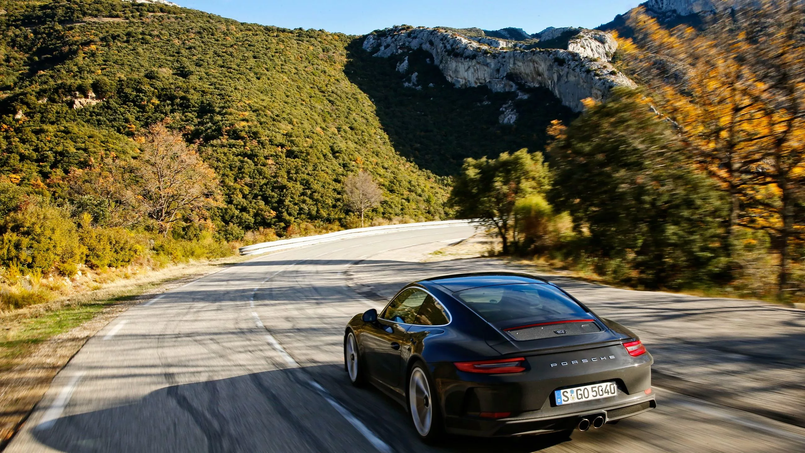 Porsche GT3 Touring Wallpaper