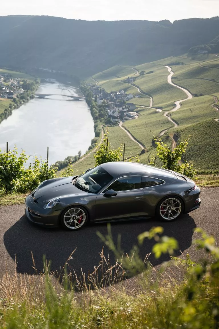 Porsche 911 ( 992 ) GT3
