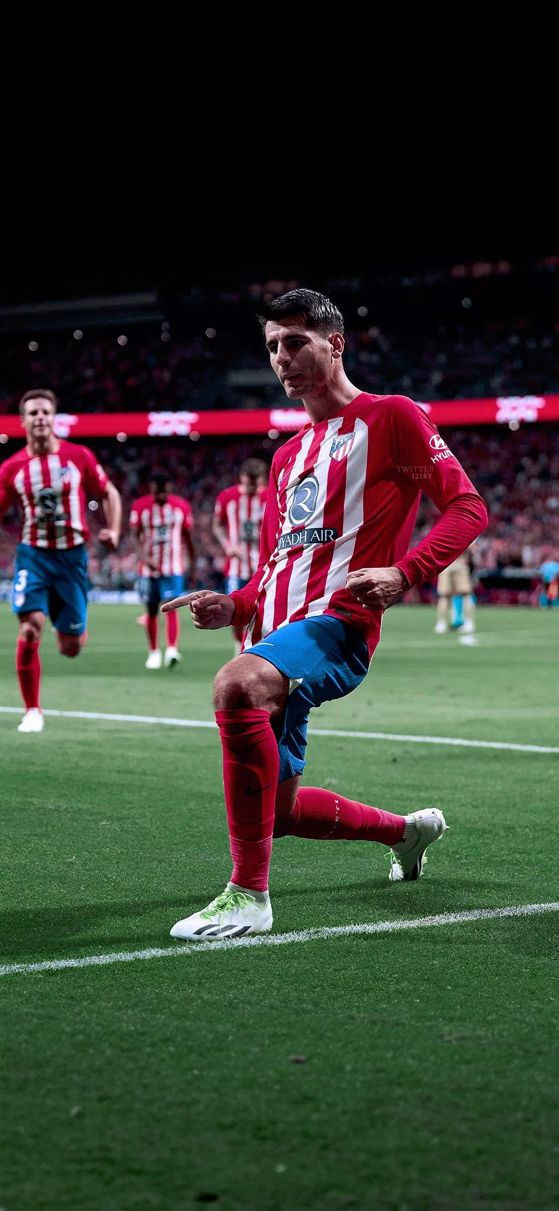 Tadic #Wallpaper └