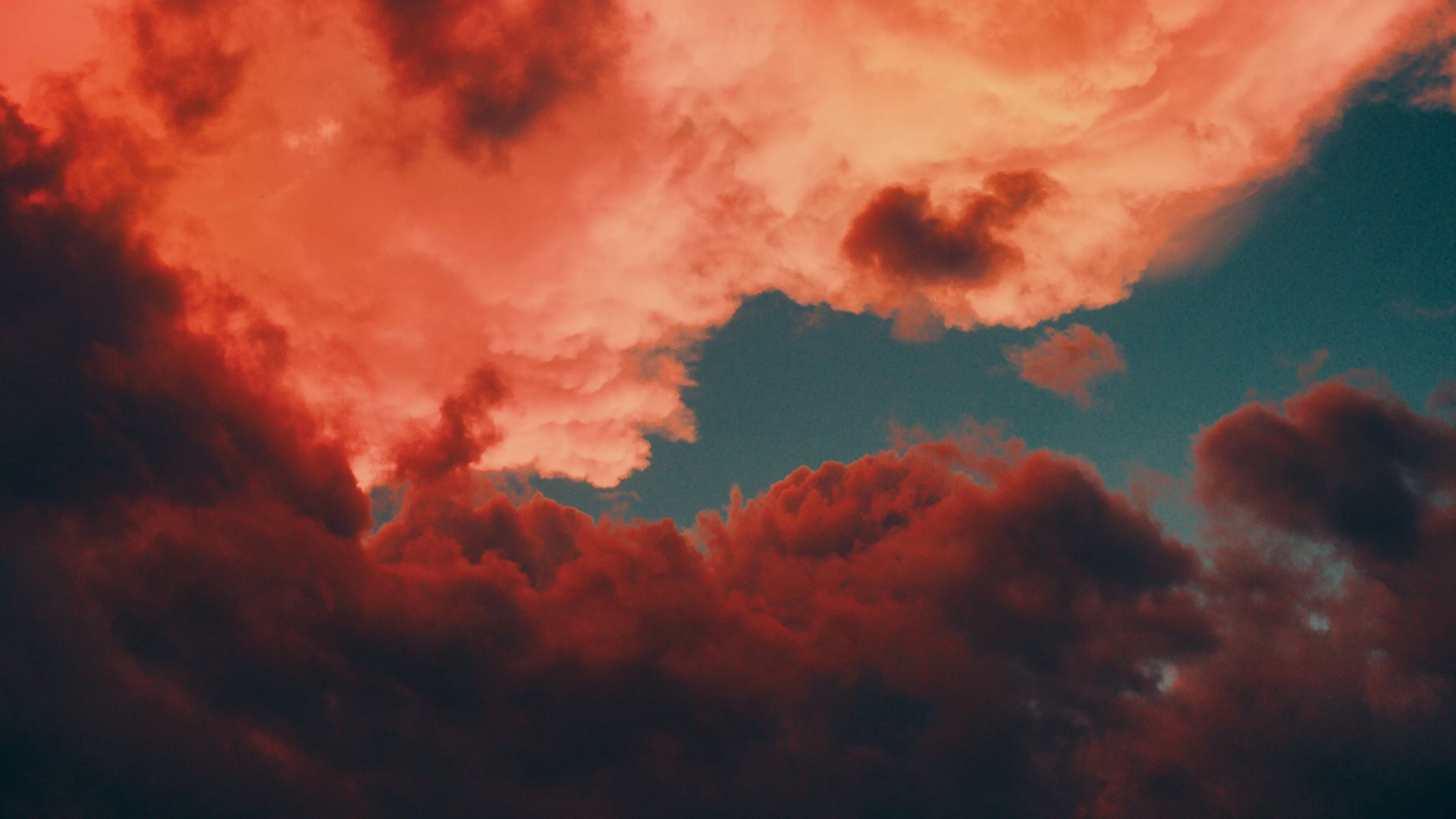 Download wallpaper 3840x2160 clouds