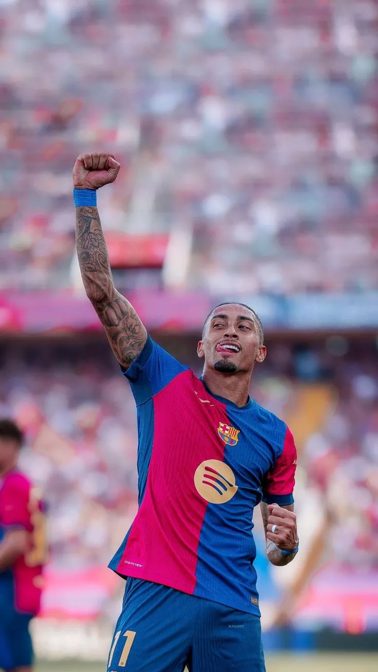 Raphinha Hattrick Hero Wallpaper 4K HD