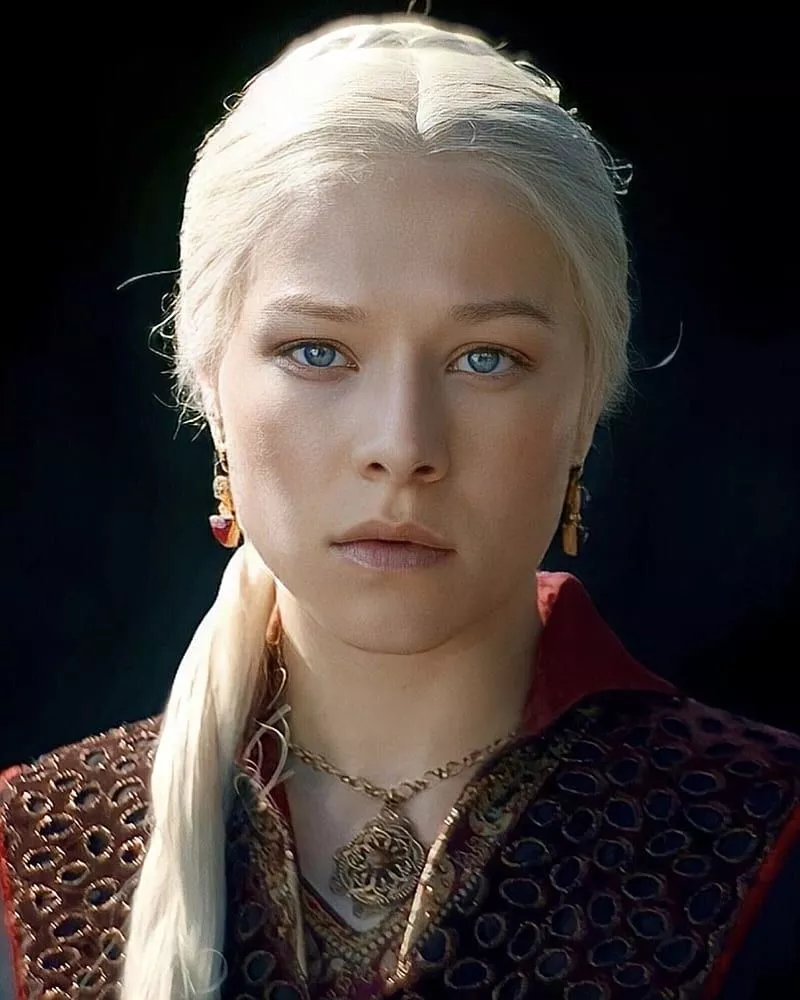 Emma D'Arcy as Rhaenyra Targaryen House