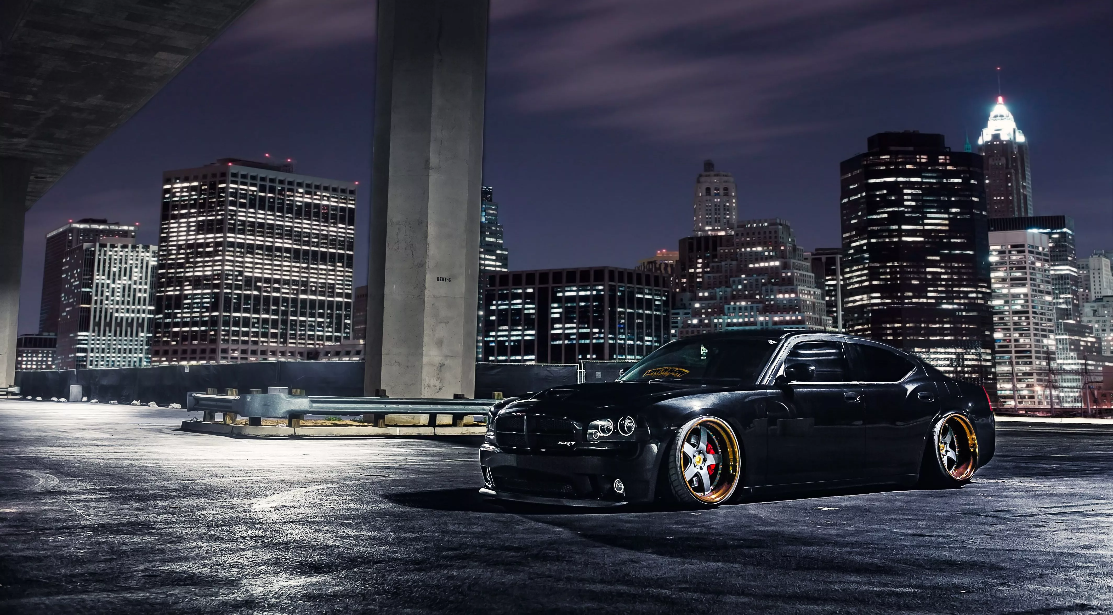 Vehicle Dodge Charger SRT8 4k Ultra