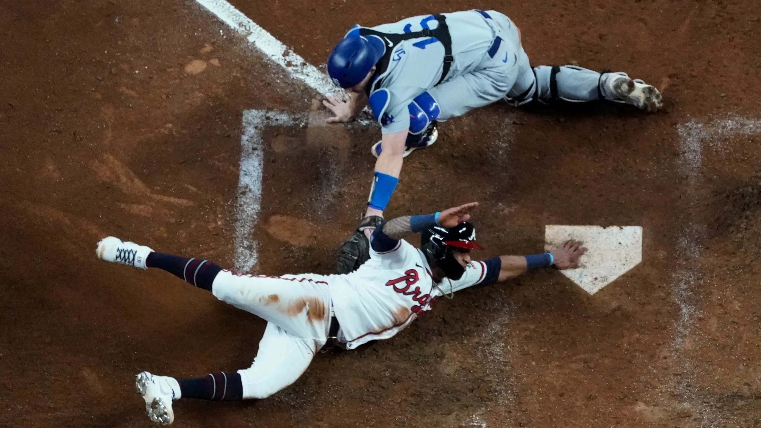 Braves Beat Dodgers 5 4, Lead NLCS