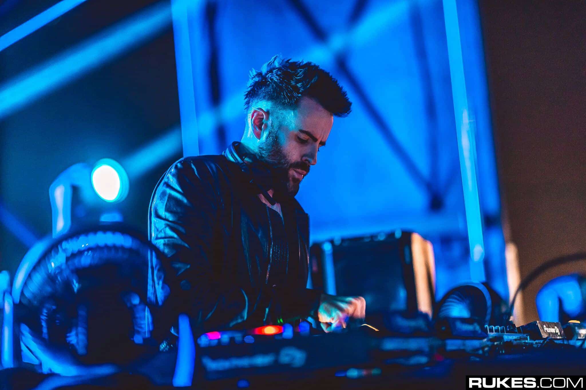 Gareth Emery states that his new album