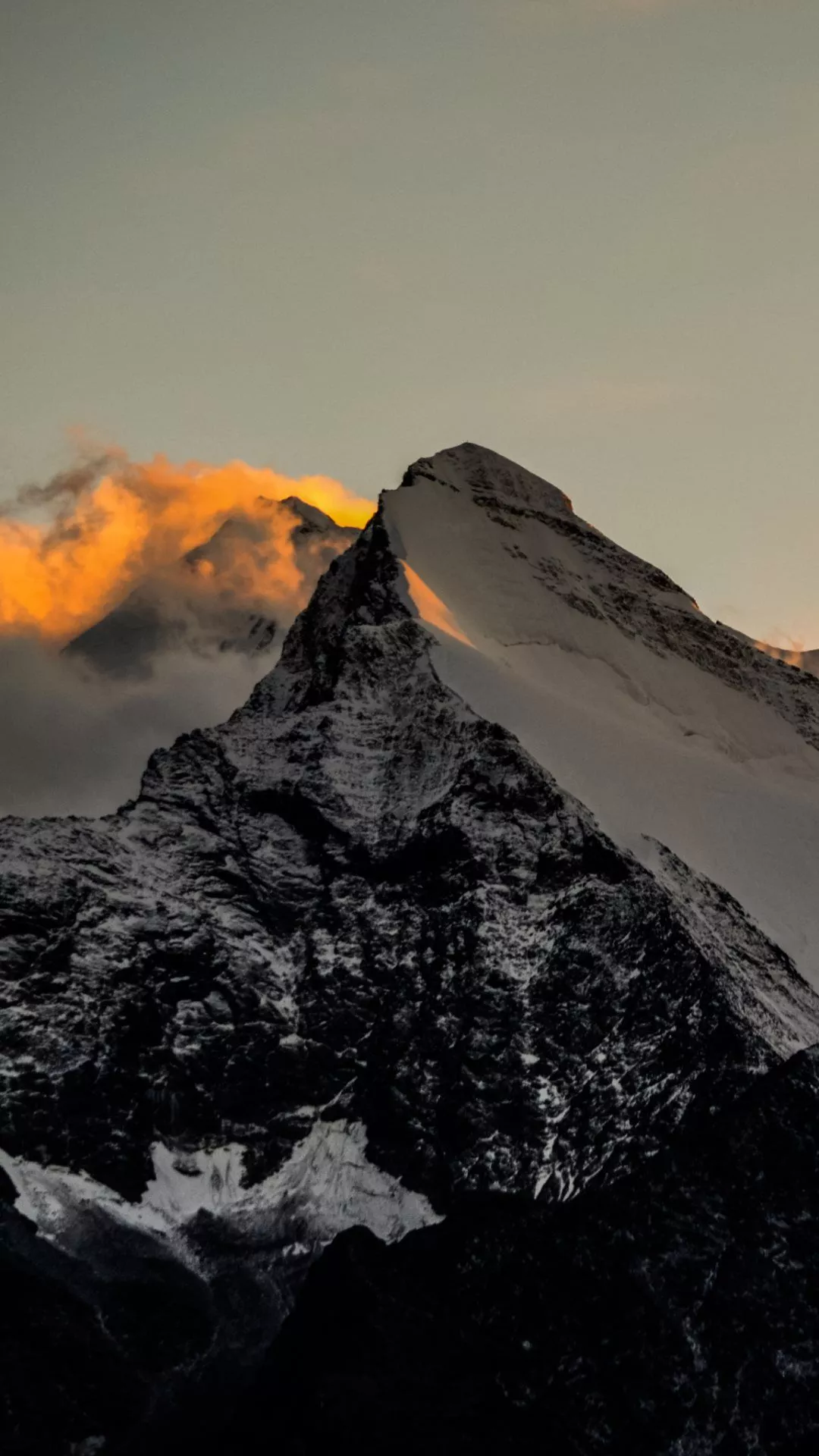 Himalaya Mountains Sunset Fire iPhone 8