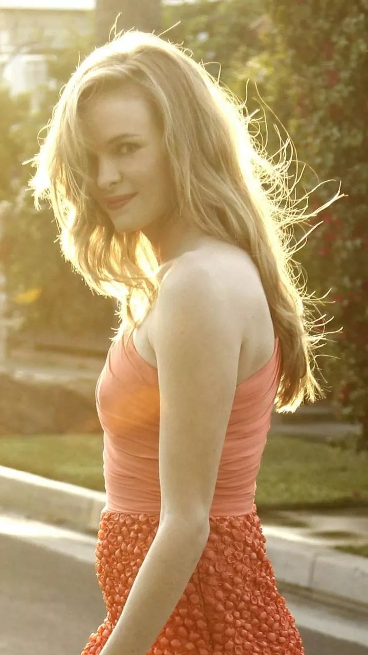 Phone wallpaper: Women, Danielle Panabaker, Actress, Sunny, Blonde 1301651