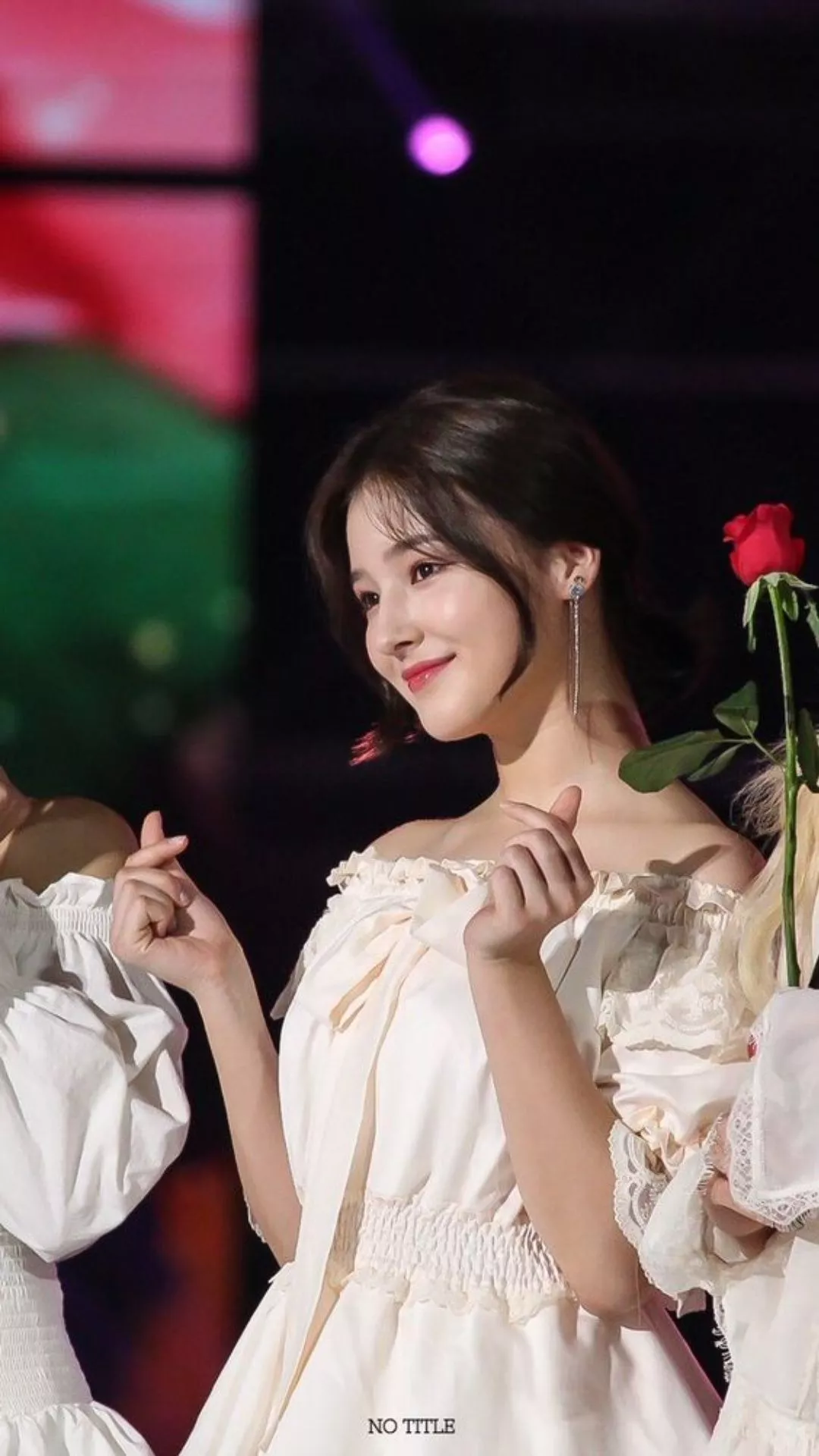 Nancy Momoland Wallpaper